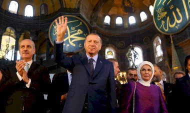 A Resurrection of the Caliphate? - V.U. Arslan